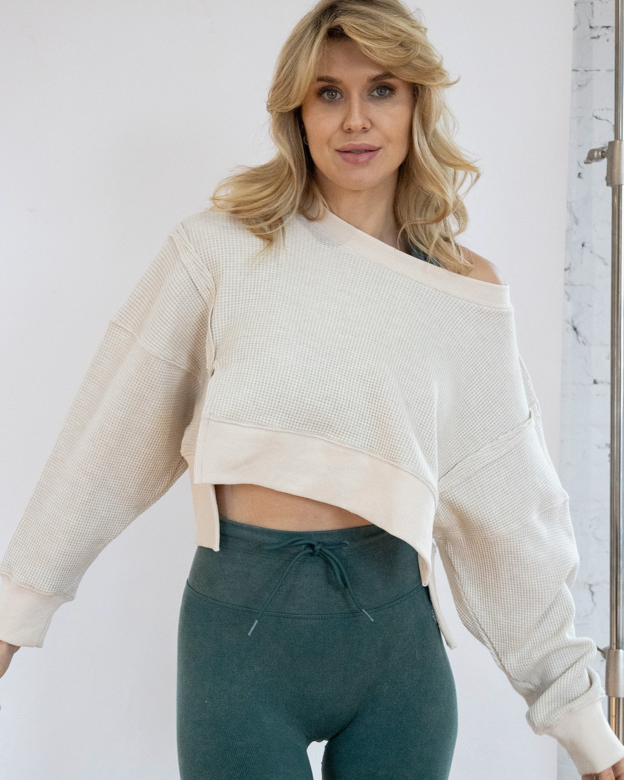 Lounge Luxe Cropped Crew | Cream