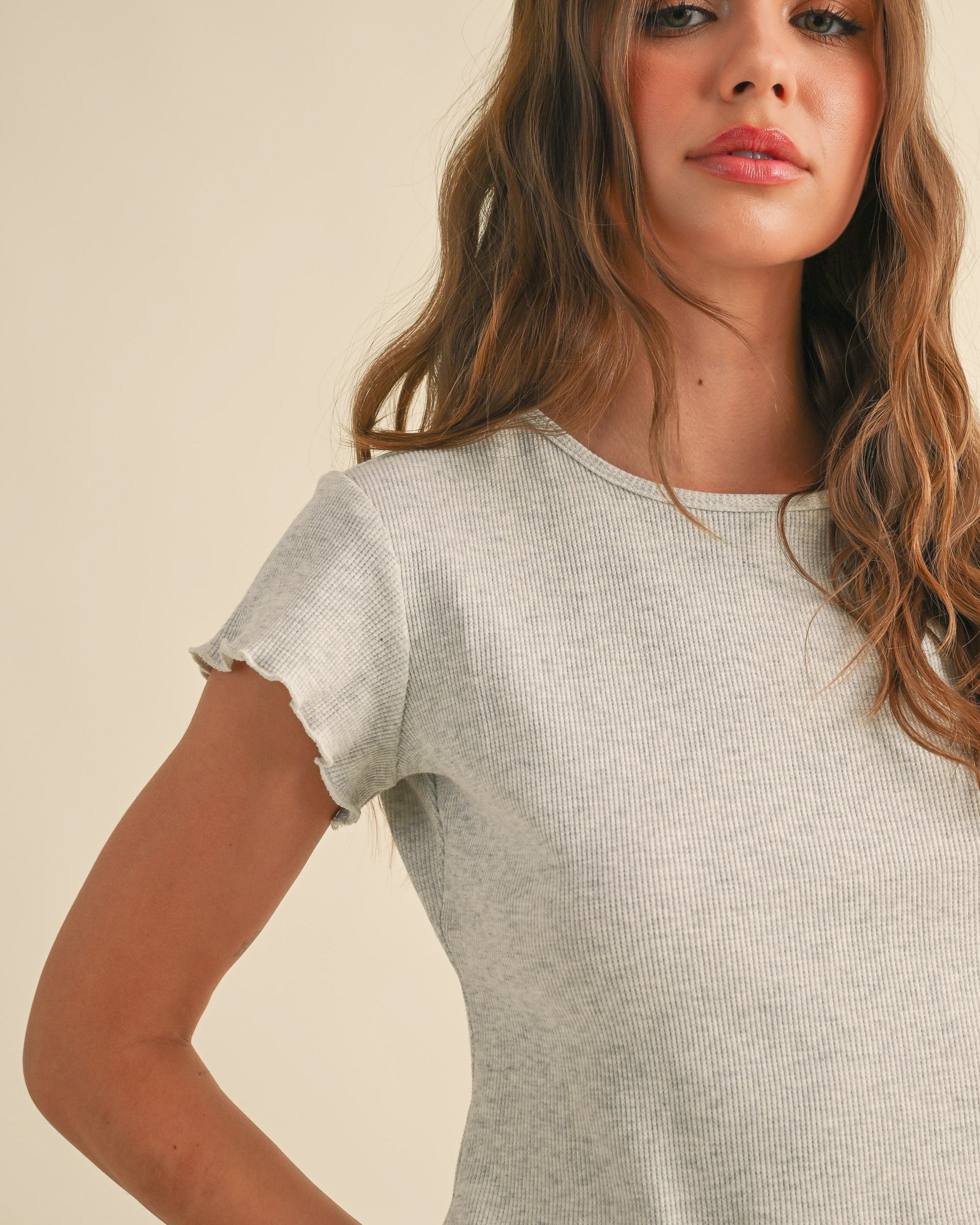 Ruffle Ribbed Tee | Grey